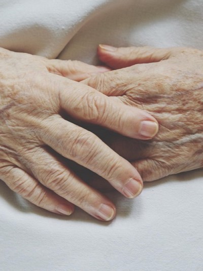 Ankara huzurevi, Çankaya huzurevi, Ankara yaşlı bakım merkezi, yaşlı bakım evi Ankara, özel huzurevi Ankara, profesyonel yaşlı bakımı, Manolya Huzurevi